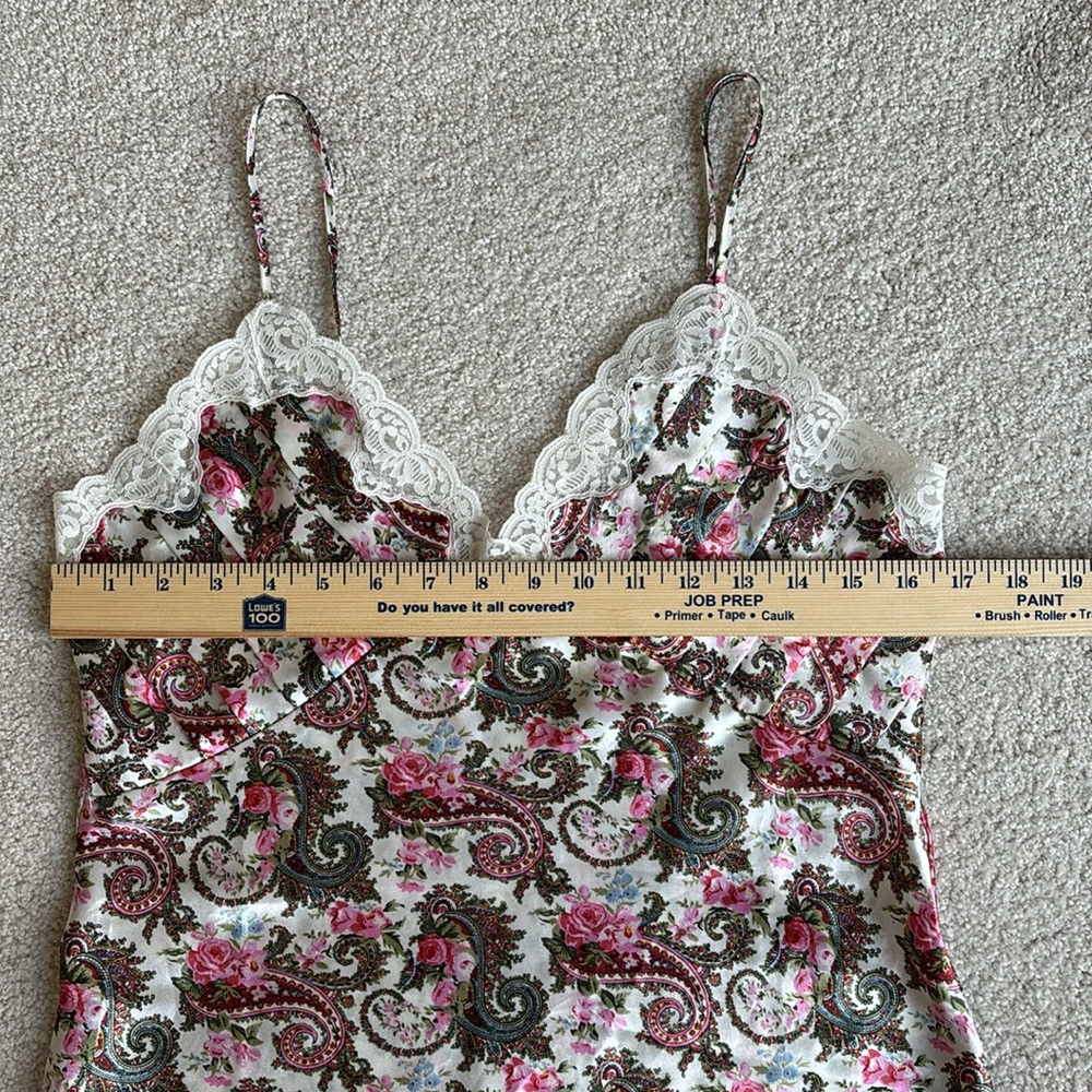 Vintage Y2K Victoria Secret Pink‎ Floral Lace Pleated Satin Nightgown Size Small - Picture 8 of 14